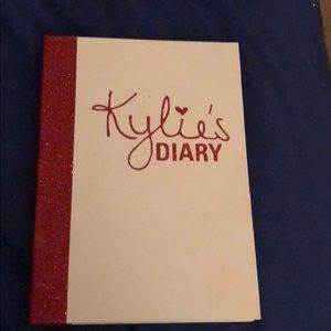 Kylie Cosmetics Kylie’s Diary Palette